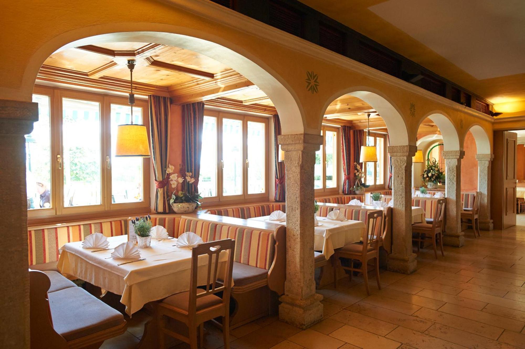 Gastagwirt Hotel Eugendorf Bagian luar foto