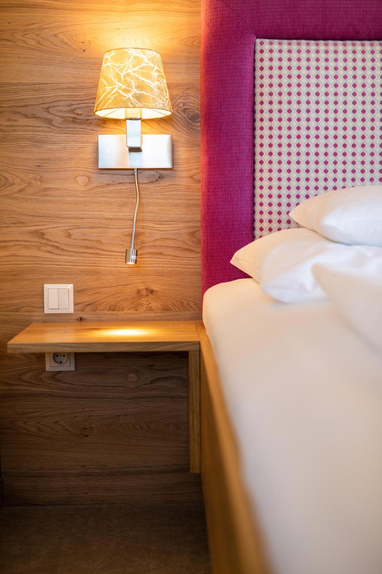 Gastagwirt Hotel Eugendorf Bagian luar foto