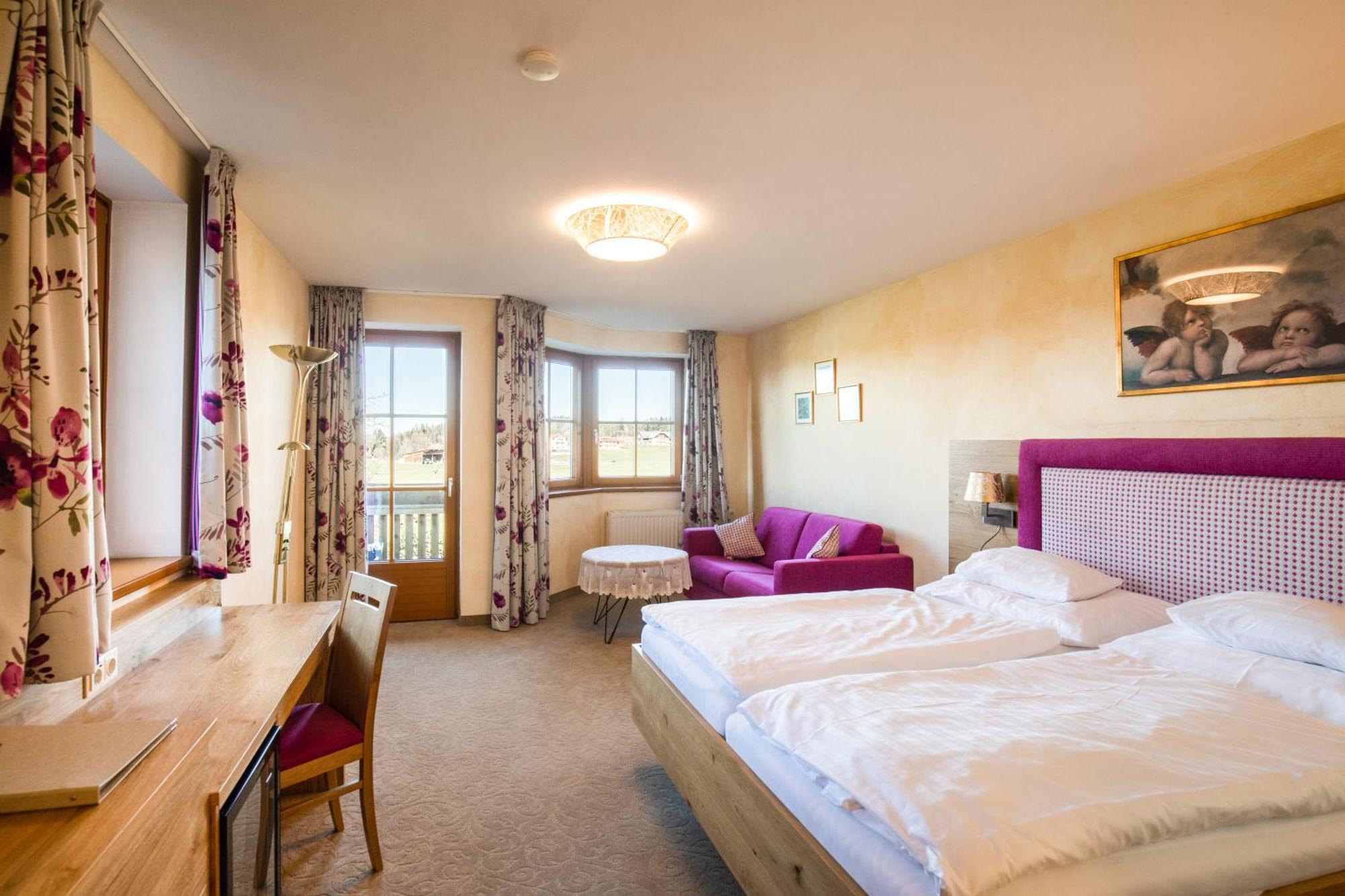 Gastagwirt Hotel Eugendorf Bagian luar foto