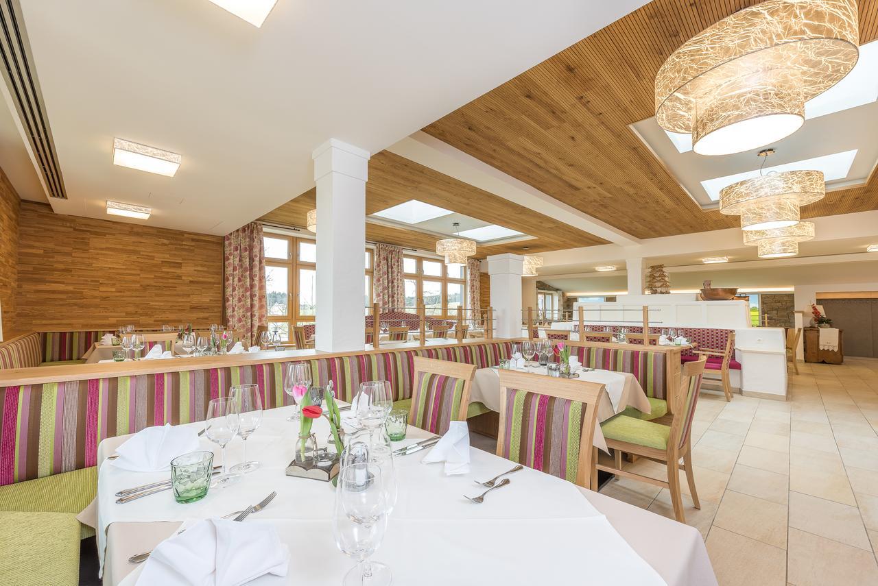 Gastagwirt Hotel Eugendorf Bagian luar foto